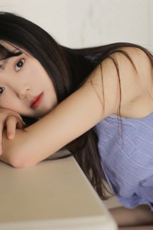 第章夹在腰上房间走动